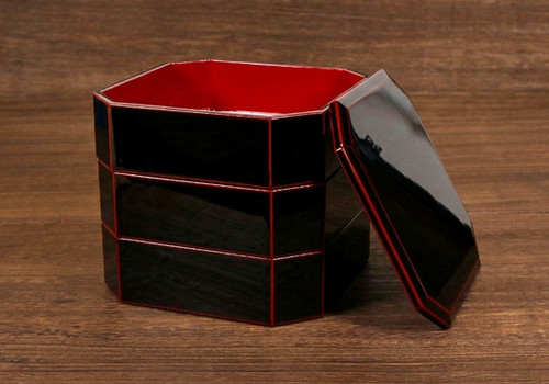 隅切り八角三段重箱-八寿- 6寸サイズ 溜内朱 | qtarou