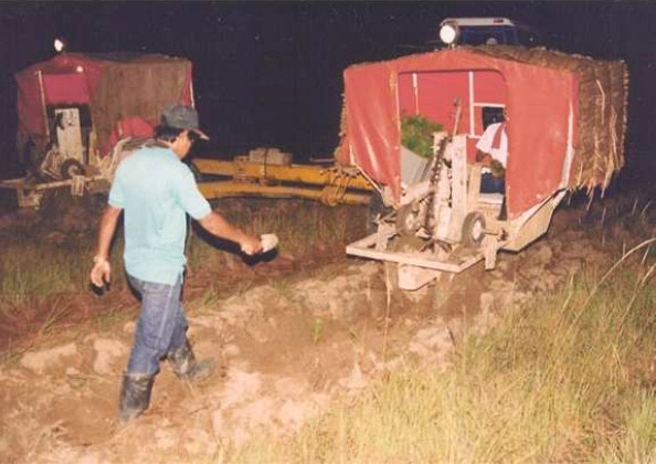 Cette machine plante 1 arbre/s, jour et nuit pendant 3 mois, soit presque 1 000 ha/an – Photo Las Gaviotas