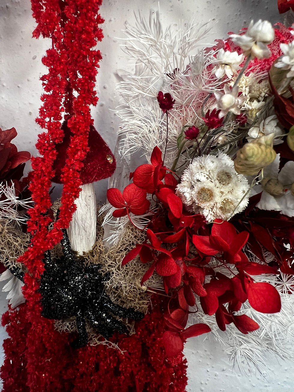 Thumbnail: Venus Dried Flower Wreath with Quartz Crystal and Red Velvet Mushroom