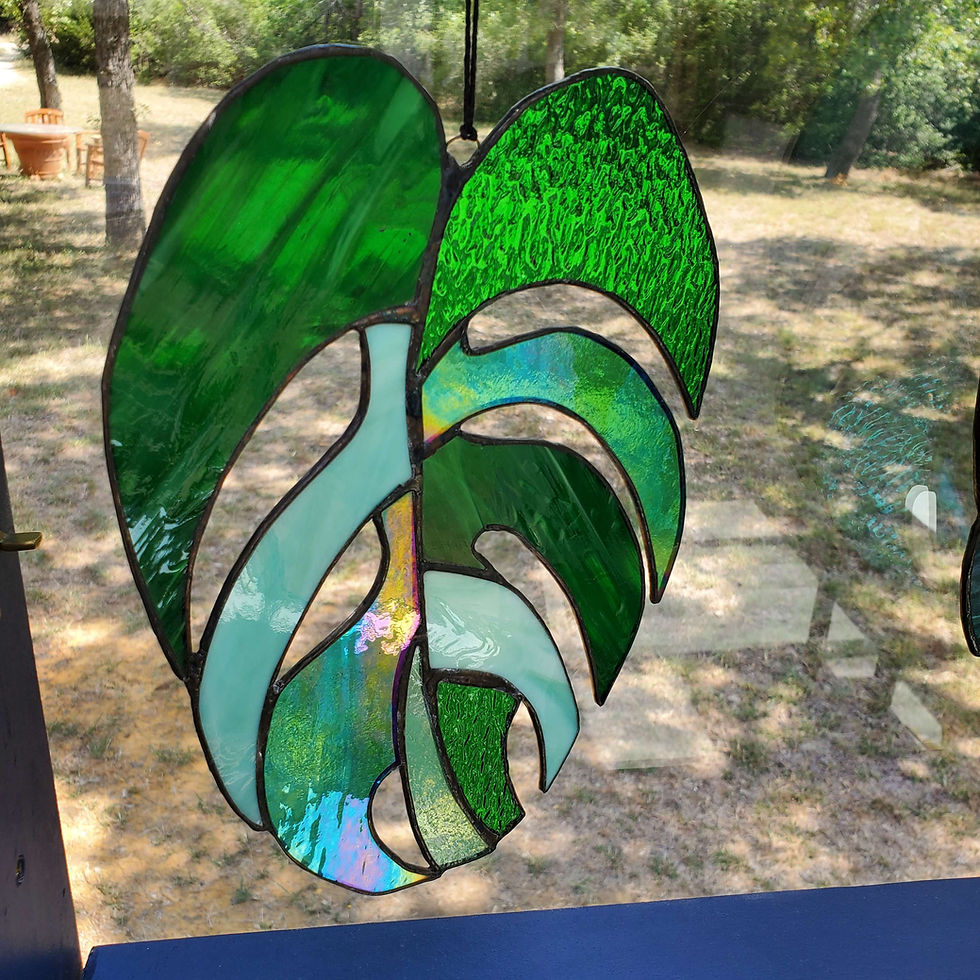 Thumbnail: Stainedglass monstera leaf