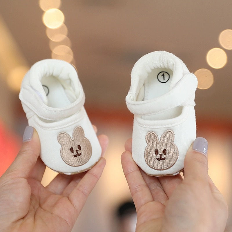 Thumbnail: Cute Bear Soft Sole Comfortable Sandals for Infants and Toddlers Baotou Anti Kic