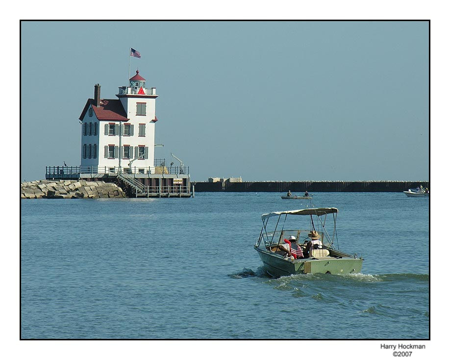 20070610DSCN3621Lighthouse_boats