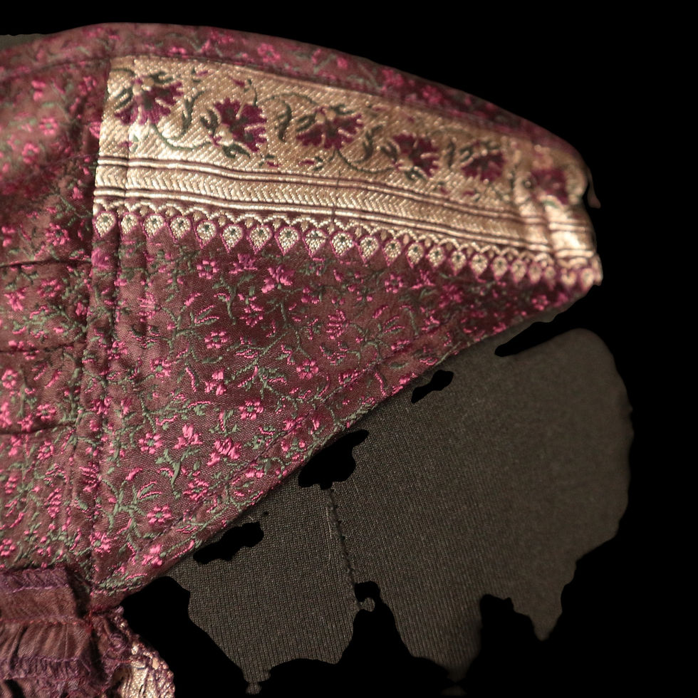 Thumbnail: BELLE AMOUR, Long Barocco Bustle