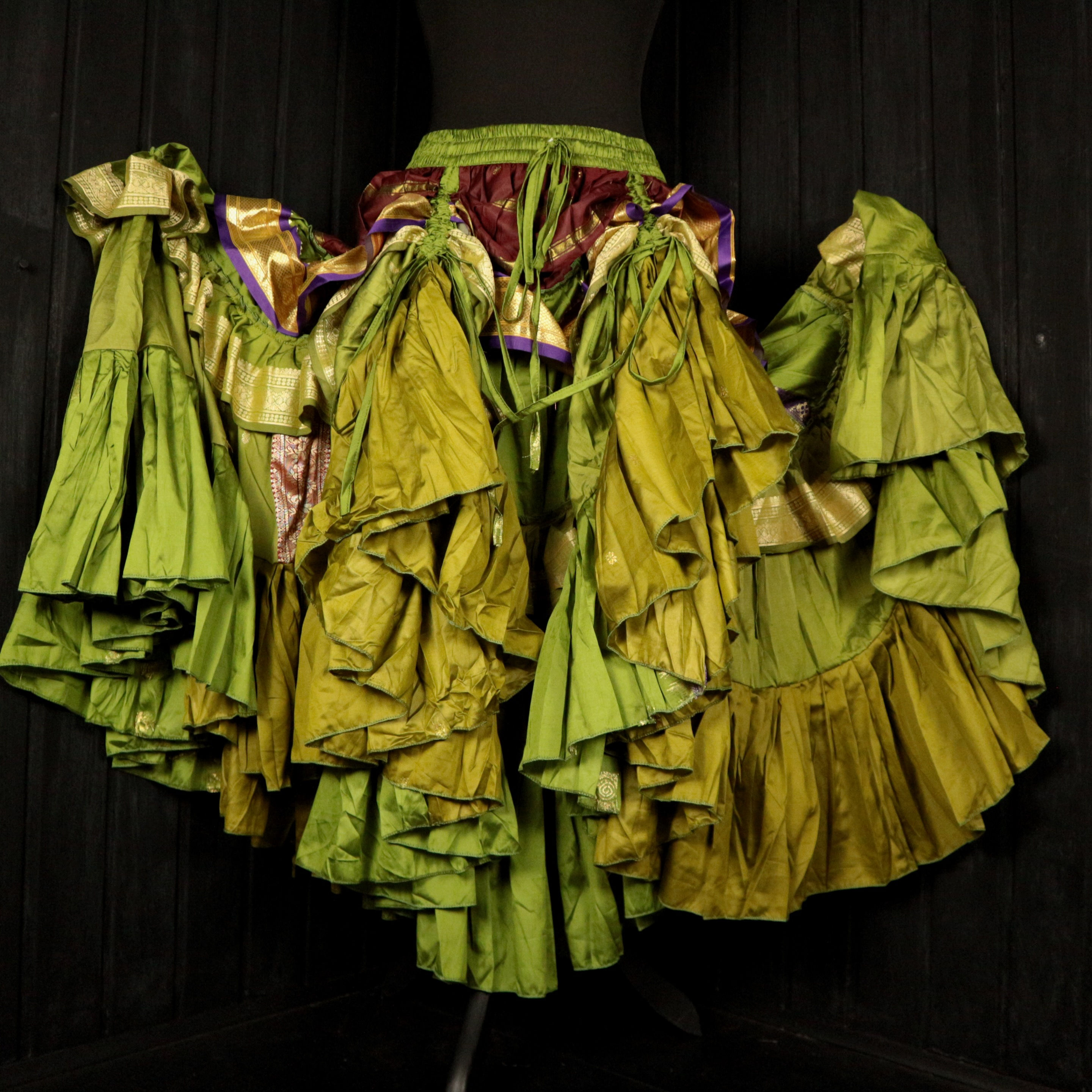 MOSS SHADOW Vagabond Skirt