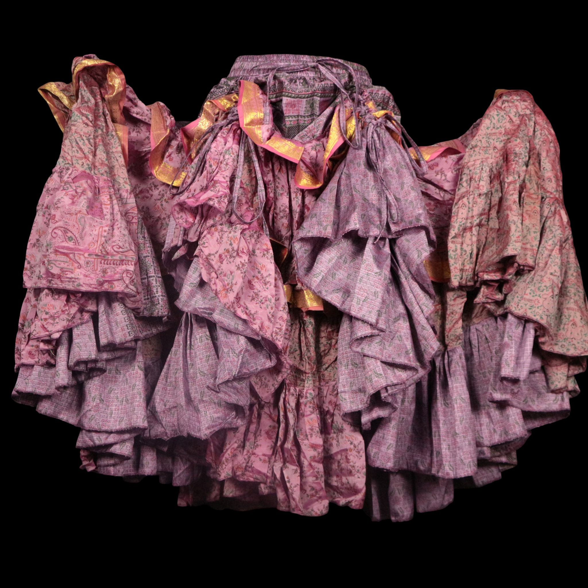 WITCHING ROSE Glow Style Vagabond Skirt