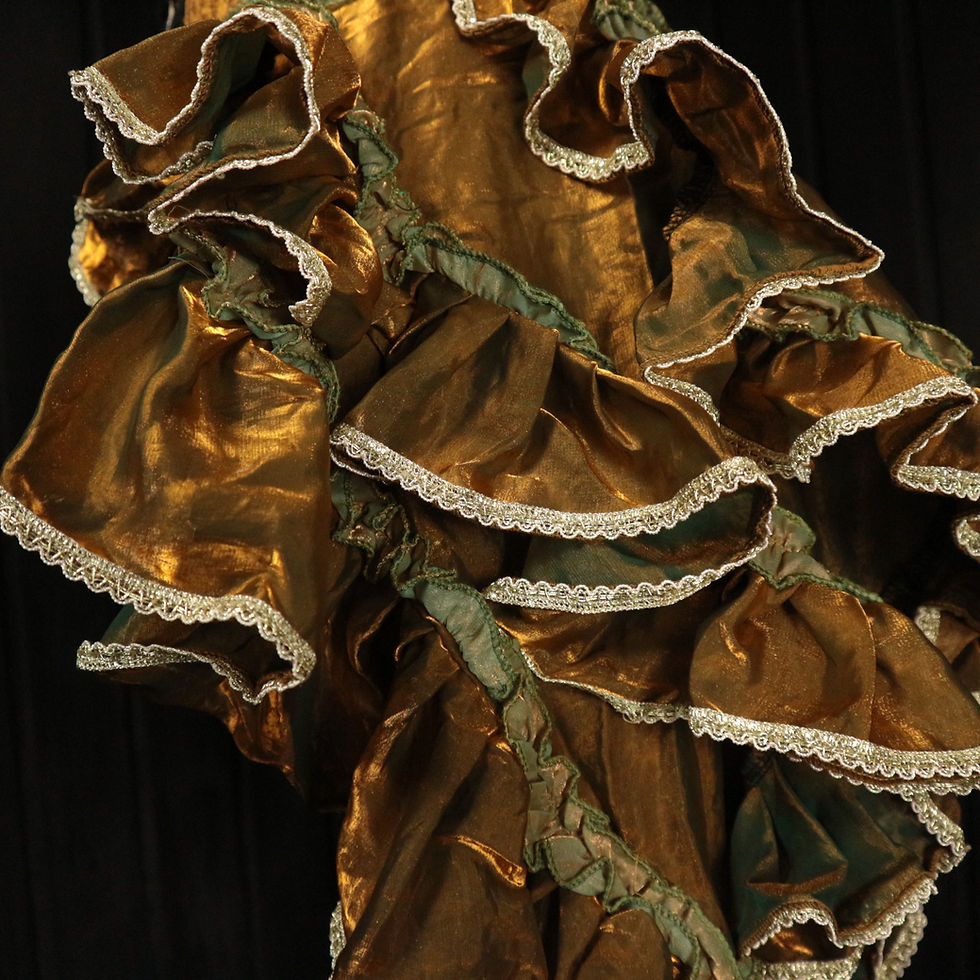 サムネイル： SNORTLE FLUFF Fae Gown