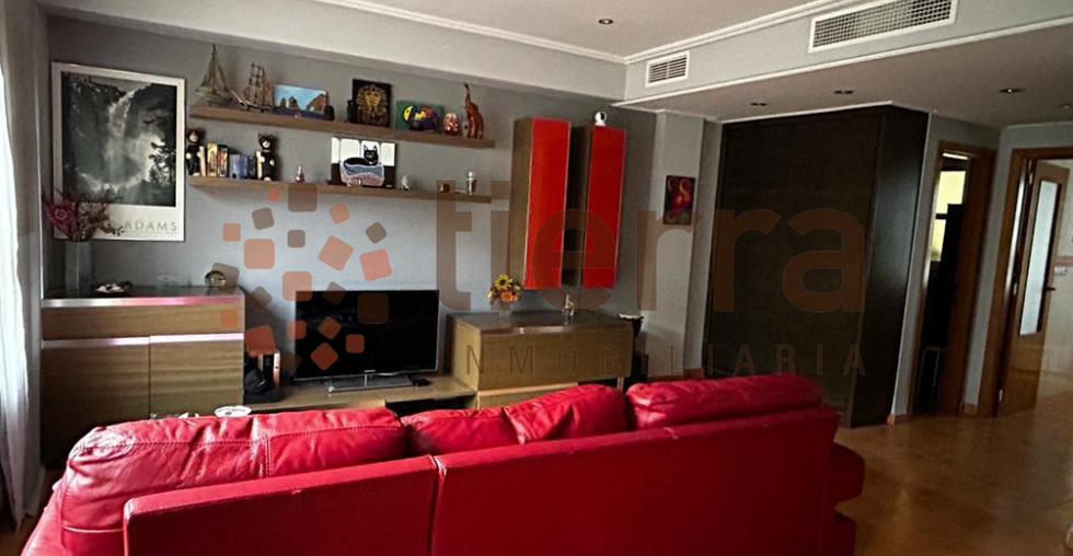 Imagen salon de adosado en puerto de sagunto, chalet de 180m2, casa amueblada, en buen estado