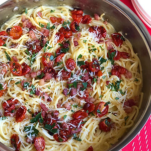 spaghetti carbonara roasted tomatoes