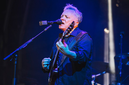 bernard-sumner-new-order-live-b-billboar