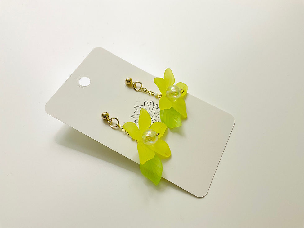 Thumbnail: The Snow lily earrings 