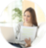 Student learning spanish online