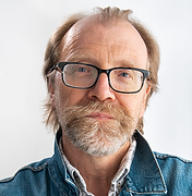 hero_GeorgeSaunders.png