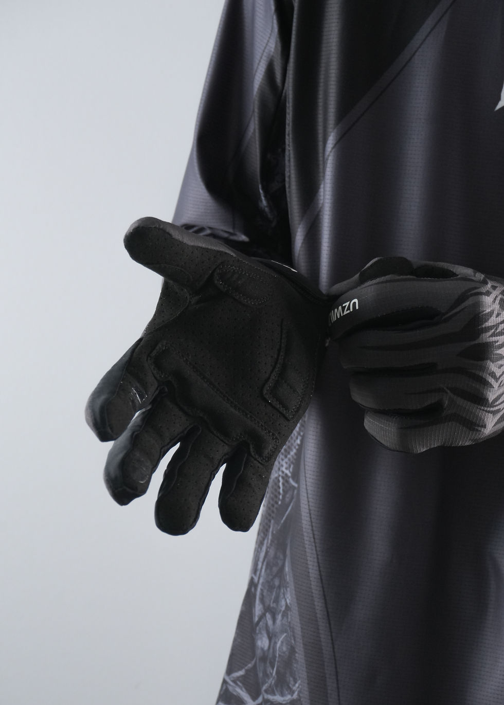 Thumbnail: Wild Premium V1 Gloves