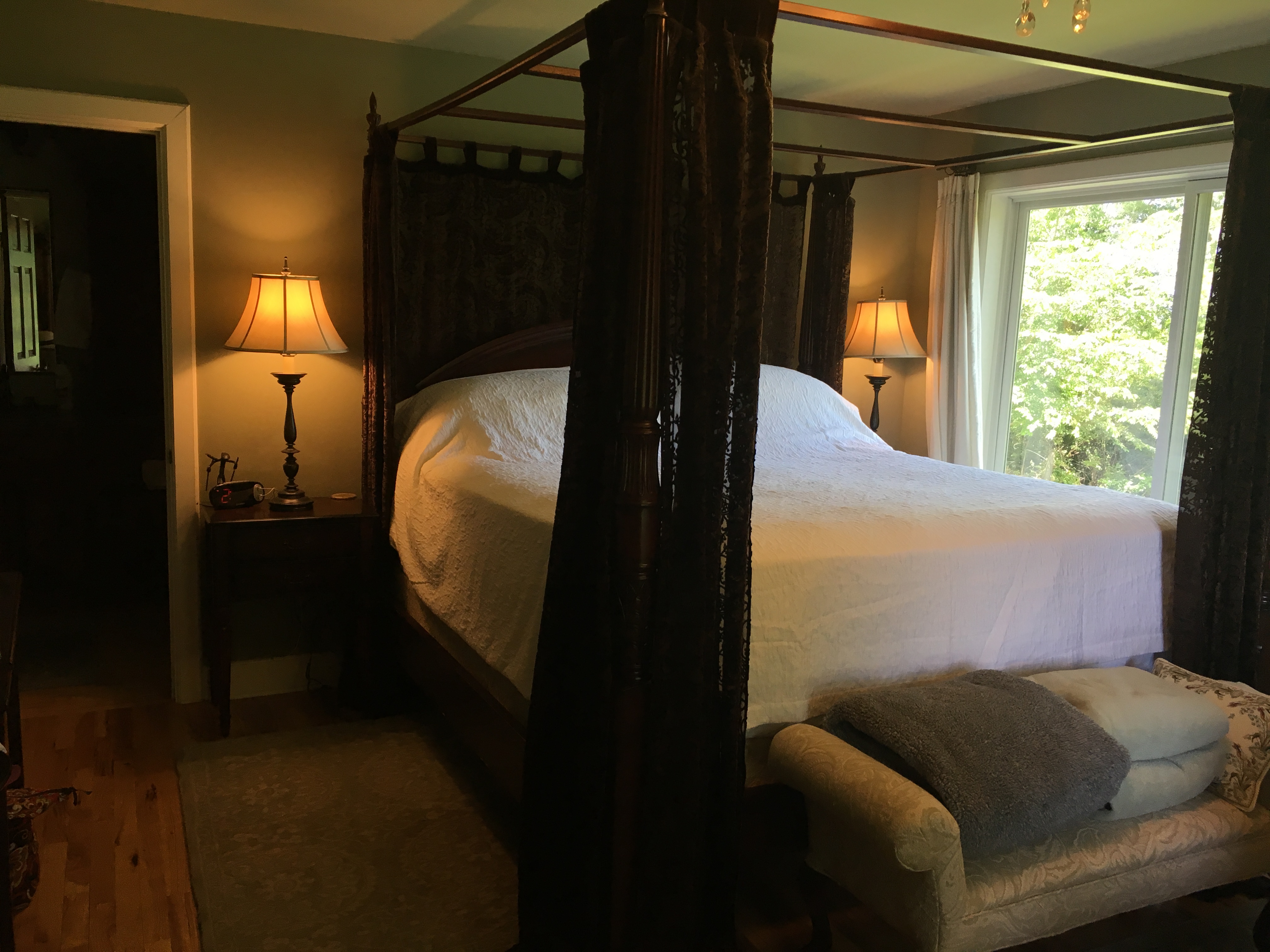 master bedroom with king size bed