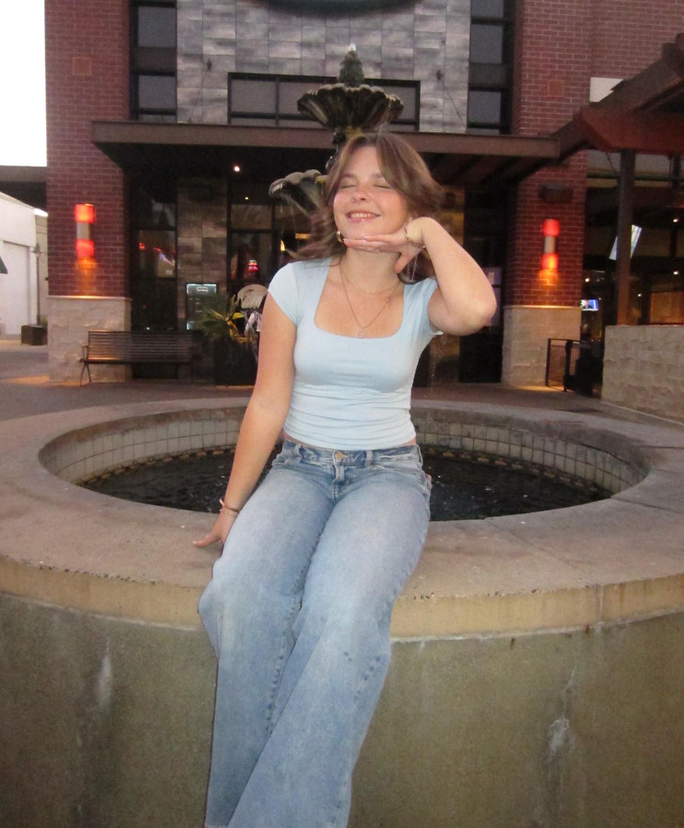 KAYLEE MACHADO, Dancer