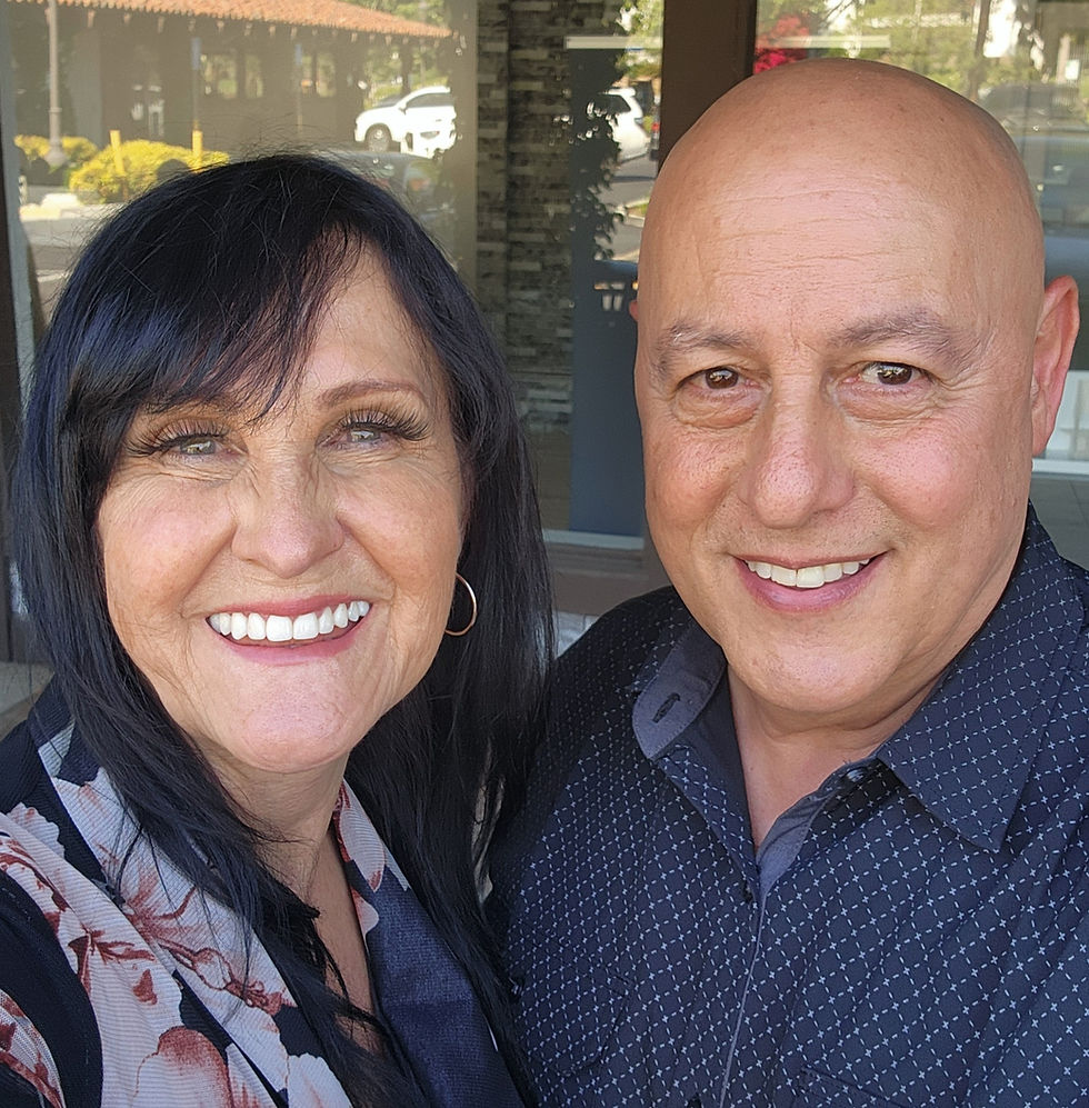 ECHO OF RED, Singer/Saxophone