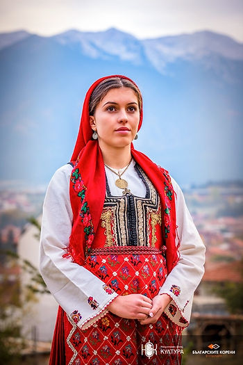 The scarlet (red) "foustan" - typical and most popular costume in Razlog