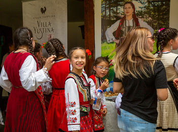 Razlog_izlojba_nosii