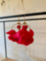 Boucles en pétales de roses stabilisées 