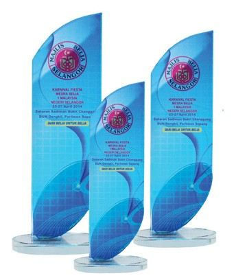 8222 Exclusive Crystal Glass Awards