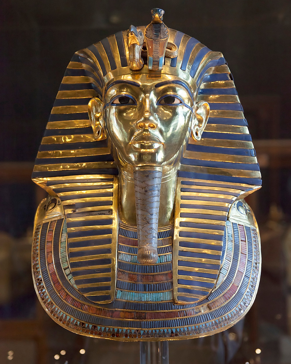 Tutankhamun death mask
