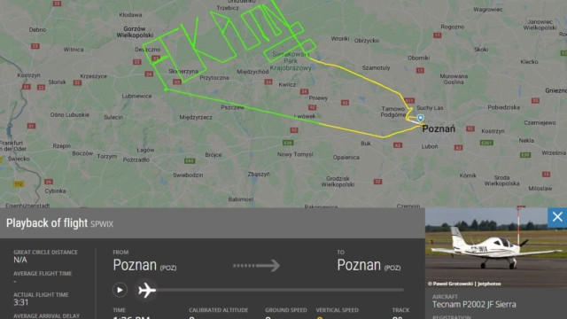 Screengrab from a flight tracker website showing how the pilot flew to create the message: FCKPUTIN