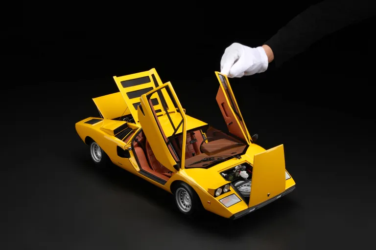 Model of Lamborghini Countach LP400