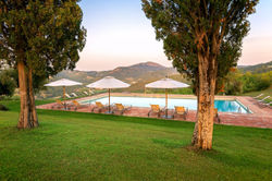 borgo bastia umbria swimming pool