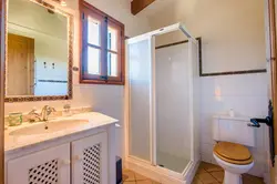 ca'n isabella mallorca shower room