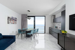 villa smeraldo sicily open plan interior