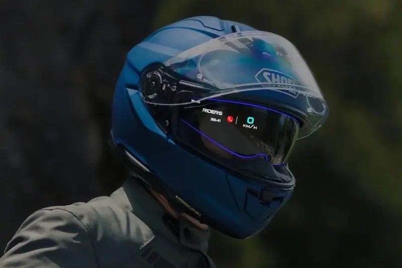 the GT-Air 3 Smart motorcyclist helmet