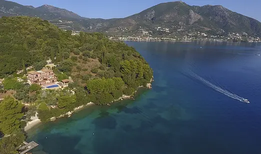 luxury 5 bedroom seafront villa lefkada