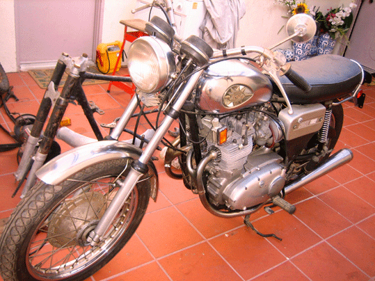 bsa_rocket3mk2-l.gif