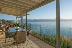 villa gaia corfu alfresco dining