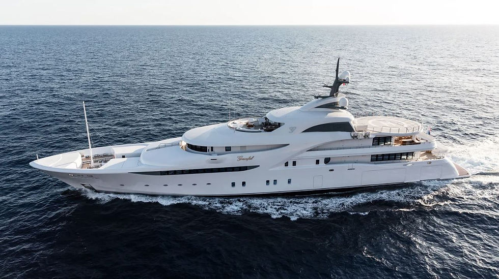Putin's superyacht at sea