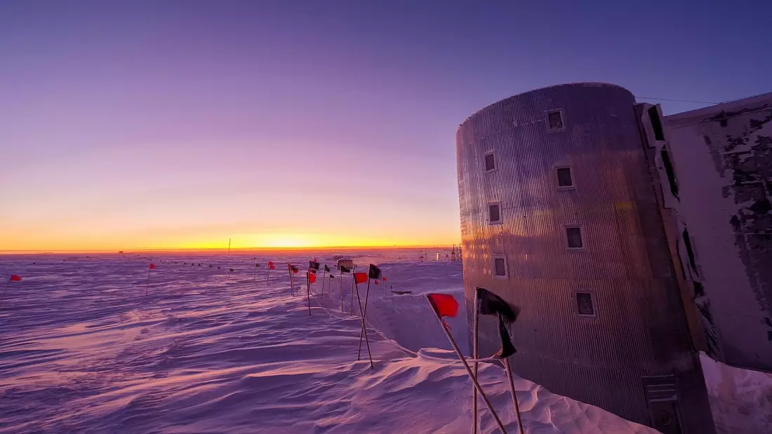 South Pole observation post