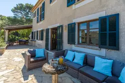ca'n isabella mallorca outdoor seating