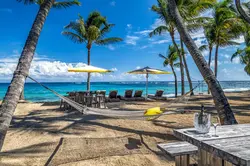 sunrise house mustique beach bar and dining area