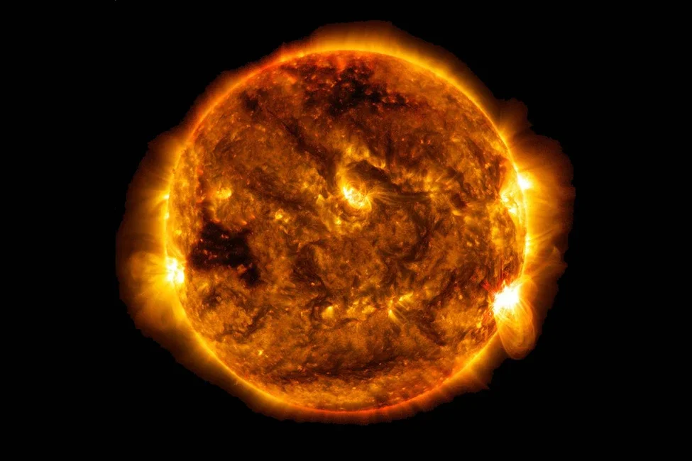 How big is earth compared to the sun ogn daily