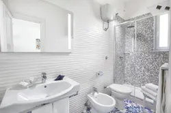 villa turquoise sorrento ensuite shower 3