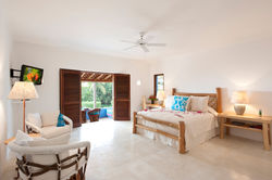 luxury-suite-las-alamandas