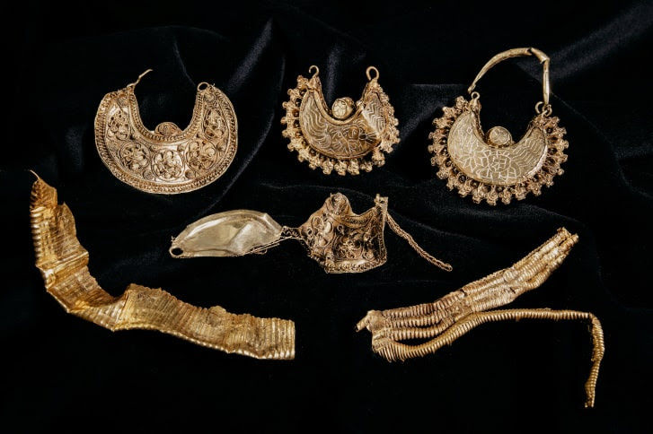 Medieval treasure discovered in Hoogwoud, Netherlands