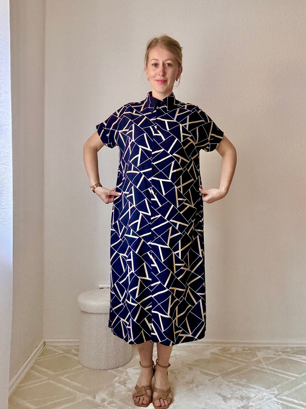 Miniaturbild: Kleid "Eva" marineblau mit beigen Geometrie