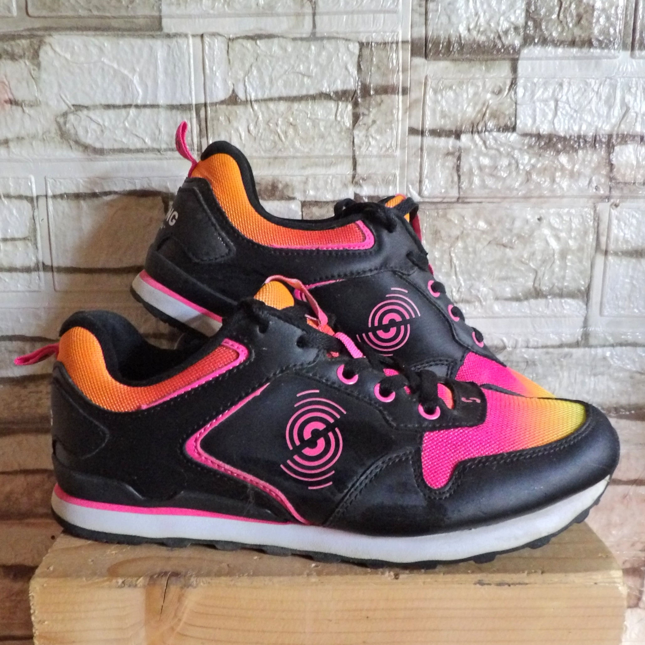 Baskets Strong ID (663)