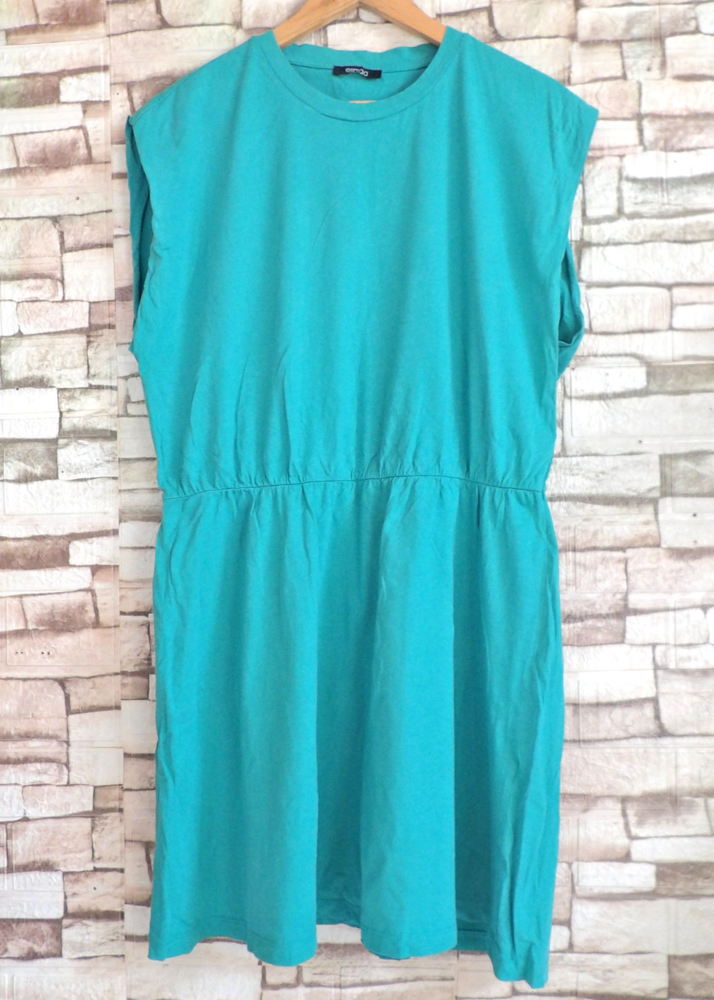 Robe Esmara (789)