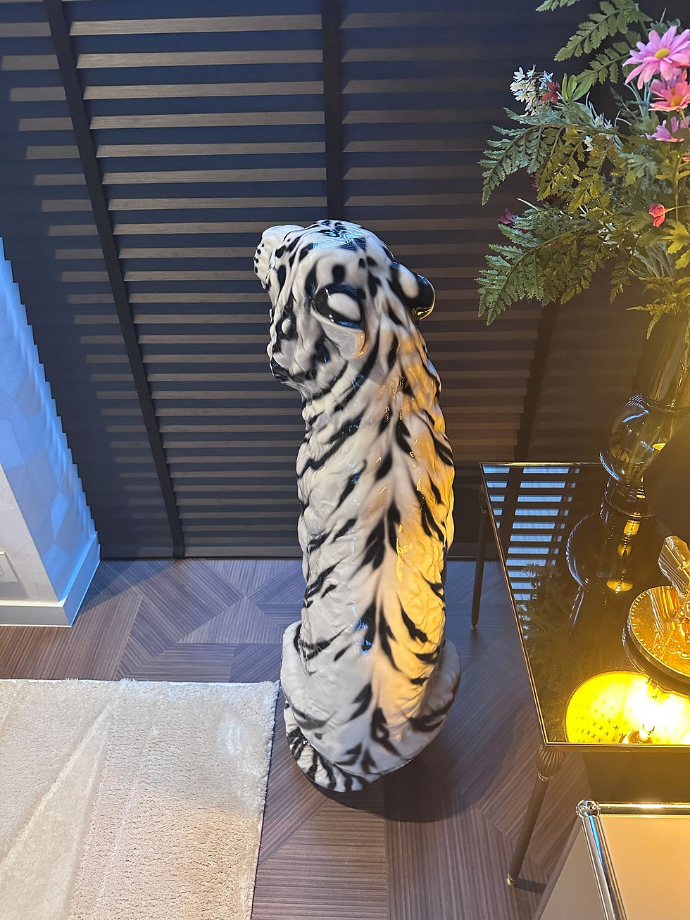 Thumbnail: Ceramic Tiger 92 cm white