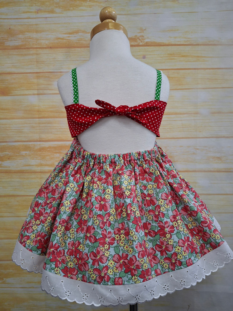 Thumbnail: Ava Dress Red and Green Floral Size 1
