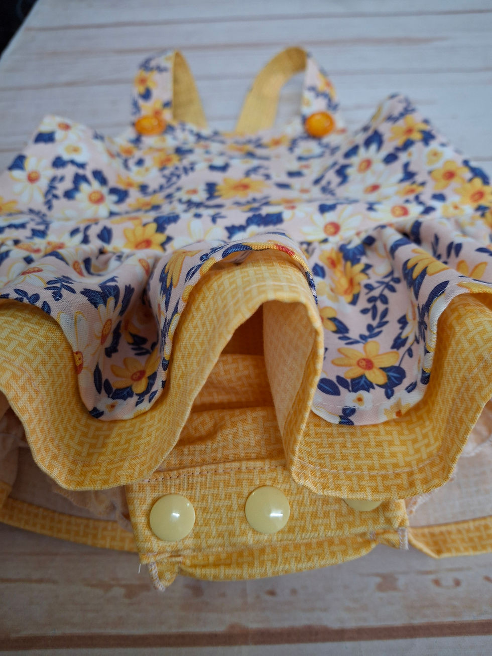 Thumbnail: Sadie Romper Summer Daisies Size 0
