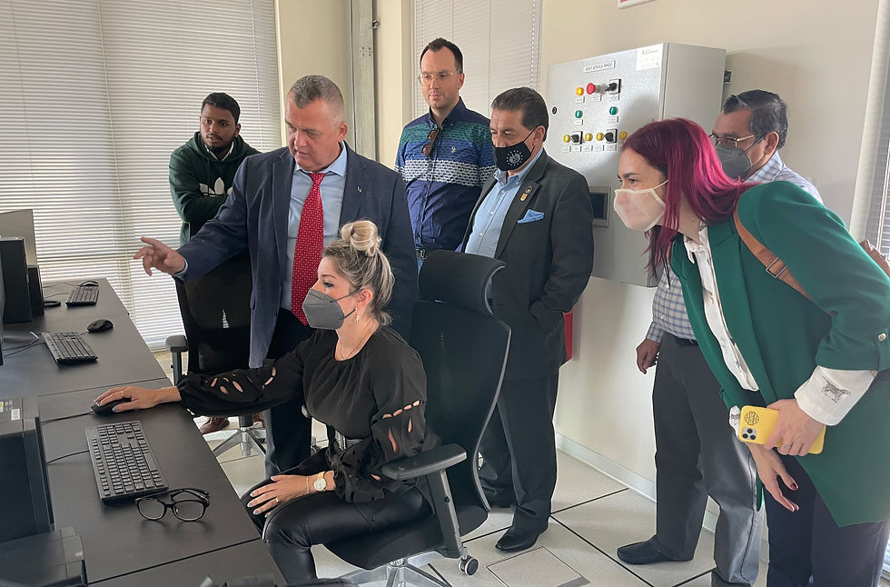 Salvadoran delegates at uSky control room