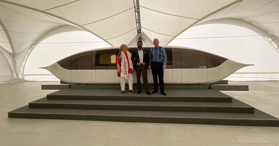 Dr. MAC-Munir Ahmad Chaudhary in front of high-speed uFlash